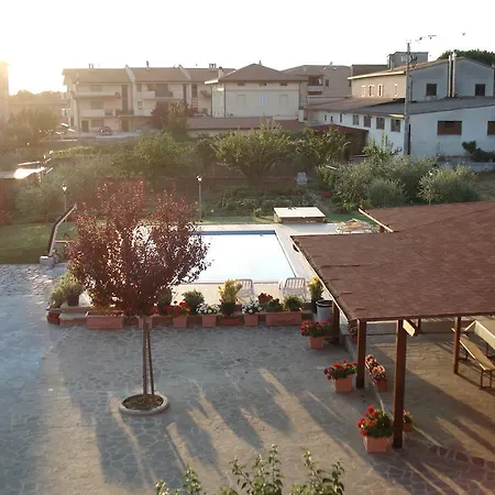 Ciancaleoni فندق مبيت وإفطار ريفيوتورتو